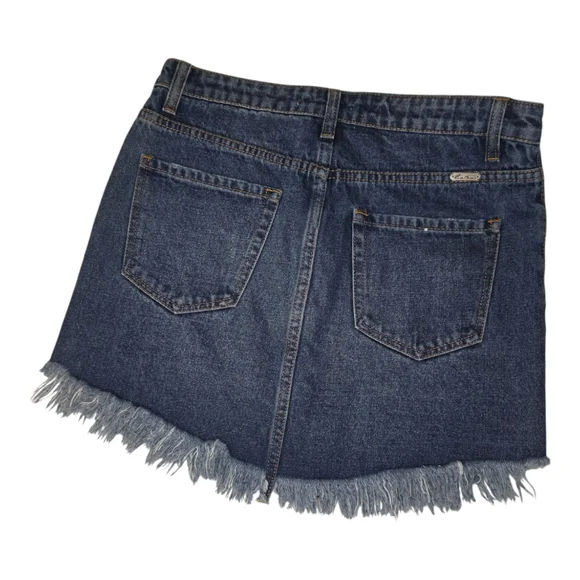KanCan Blue Denim Jean Skirt Distressed Raw Frayed Hem Line‎ Womens Size M - Picture 2 of 8